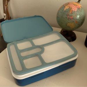 🚙📦💨 Travel bento lunchbox